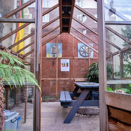 Lotus Guesthouse London Bagian luar foto
