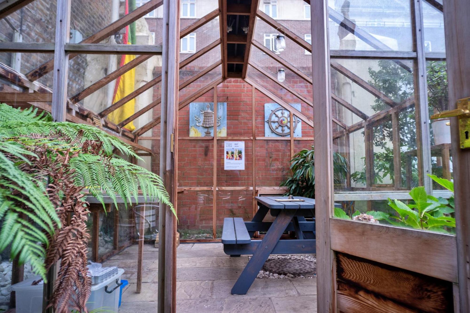Lotus Guesthouse London Bagian luar foto