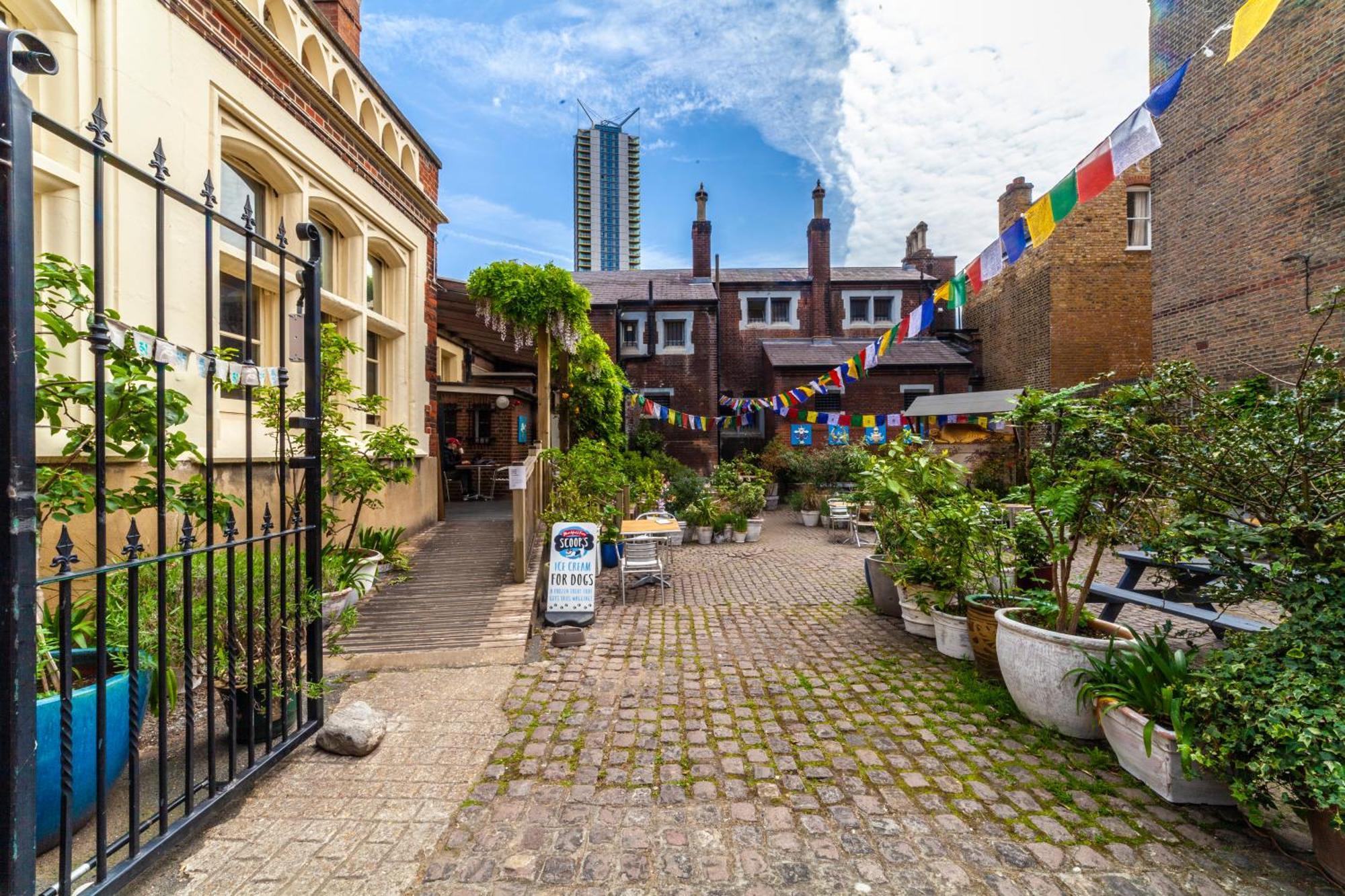 Lotus Guesthouse London Bagian luar foto